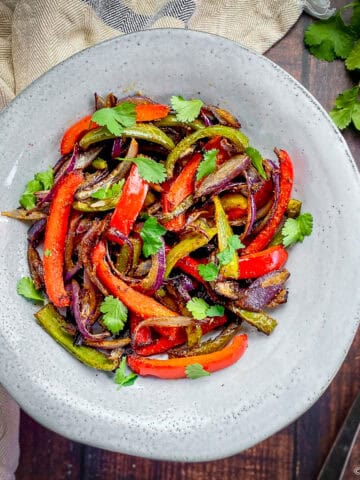 Air fryer fajita veggies in a bowl.