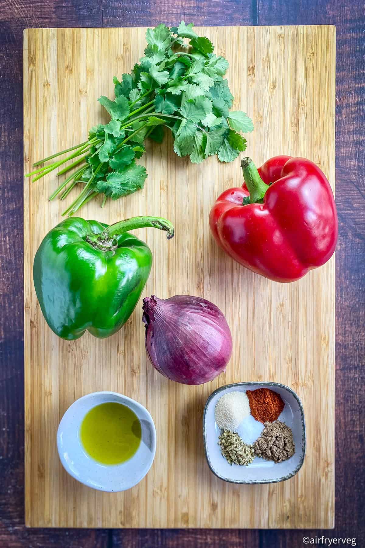 Ingredients for air fryer fajita veggies.